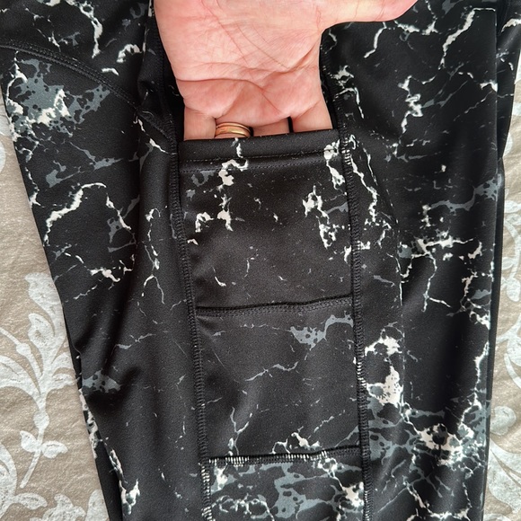 Ankle length leggings - Picture 2 of 2